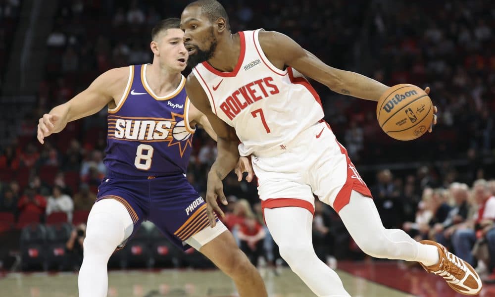 Suns Lose Momentum Against Rockets, Trail at Halftime in Key Matchup