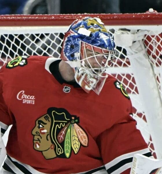 Spencer Knight Returns, Gives Blackhawks a Fighting Chance