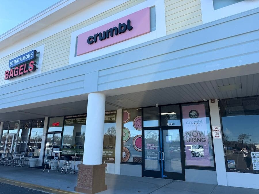 Crumbl Bakery Announces Opening Date for First Suffolk County Location
