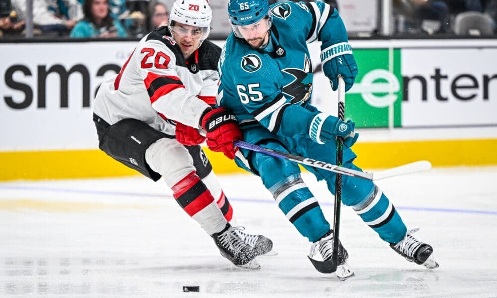 Ex-Devils Forward Linked to Sign With Division Rival