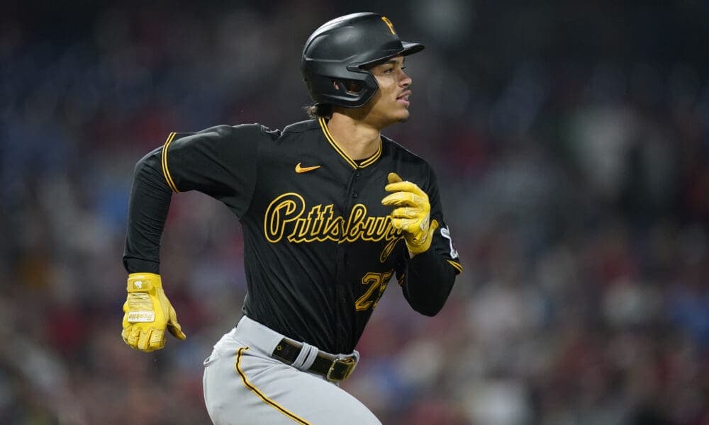 Endy Rodríguez's Future with Pirates Sparks Questions About 40-Man Roster