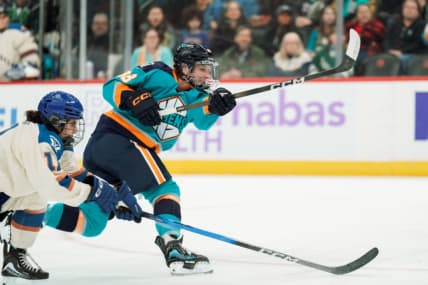 Sirens Dominate Goldeneyes 5-1 in Home Opener, Showcasing Team Identity