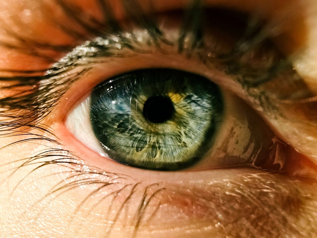 New Study Uncovers Surprising Corneal Changes Linked to Pfizer Vaccine