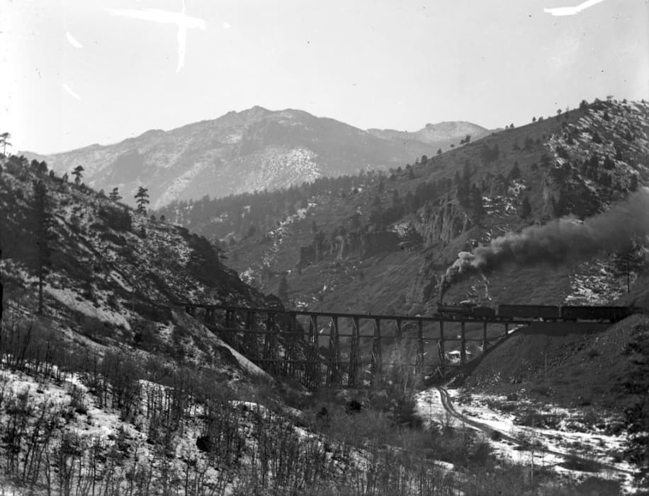 Rocky Mountain West Celebrates High Marks for Passenger Train Services