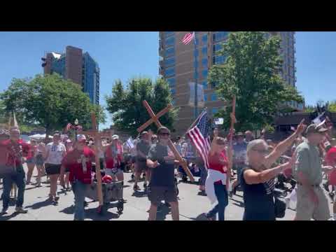 Idaho Town Erupts After Chamber Bans Crosses From Fourth of July Parade