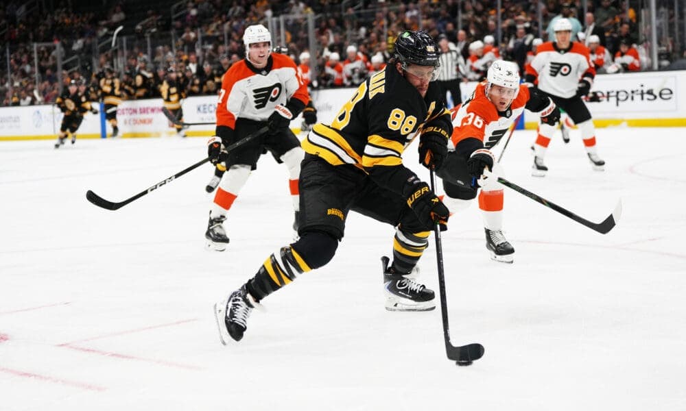 Bruins’ David Pastrnak To Miss Rest of Week Due to Injury Setback