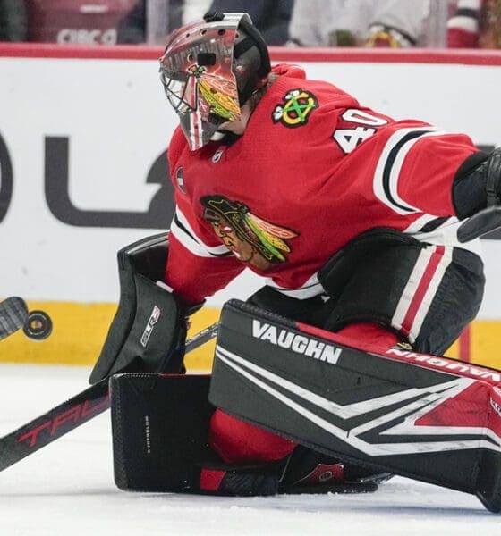 Blackhawks Extend Losing Streak to Five After Narrow Loss to Predators