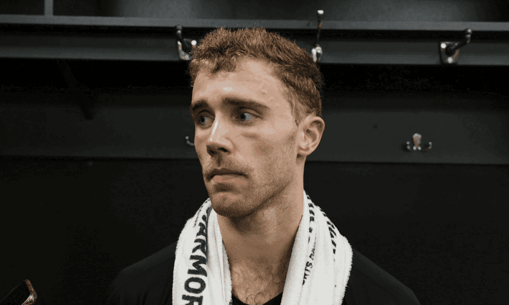 Blackhawks Suffer 6-0 Shutout Against Kings, Raising Concerns for Season