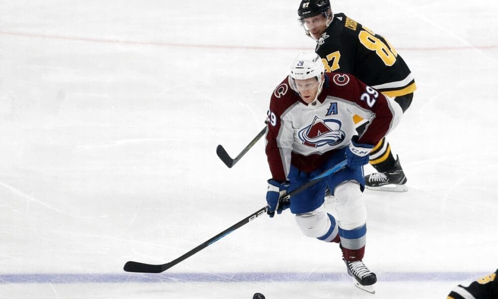 Crosby Eyes MacKinnon’s Success as Red Wings Seek Goalie Support