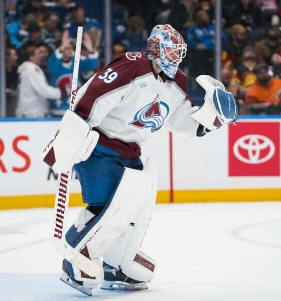 Blackwood's Shutout Propels Avalanche to Eighth Straight Victory