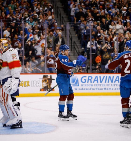 Avalanche Celebrate 10th Straight Home Win, Boosting Playoff Hopes
