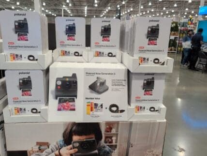 Polaroid Launches Now Gen 3 I-Type Instant Camera Bundle for Instant Memories