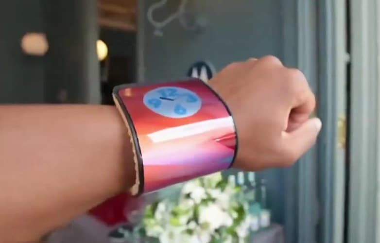 Motorola Unveils Bendable Phone That Could Change How We Use Tech