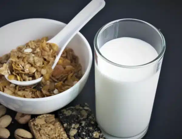 Discover 15 Delicious Office Snacks Under 200 Calories to Fuel Your Day