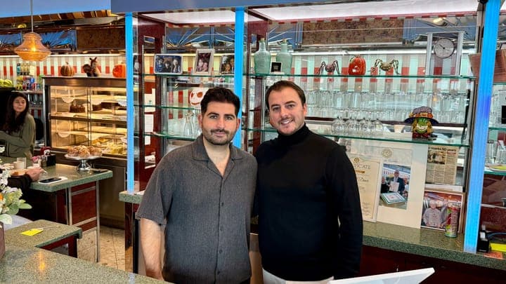 Circle M Diner in Wantagh Closes After 50 Years, Leaving Community in Shock