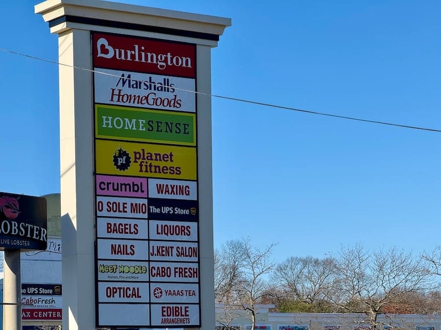 Crumbl Cookies Launches Hiring for Exciting First Suffolk Store Opening