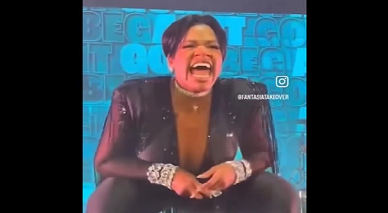 Fantasia Celebrates Fan Interaction with Bold Ad-Lib During Concert