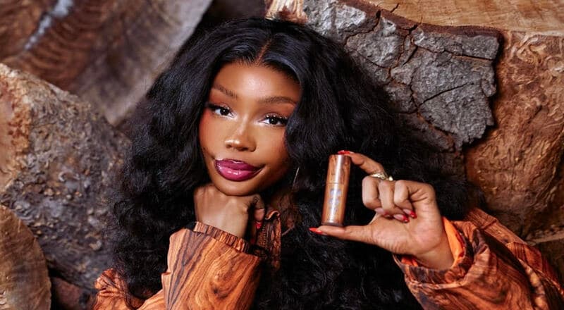 SZA's "Saturn" Reaches 1 Billion Streams, Celebrating Major Milestone