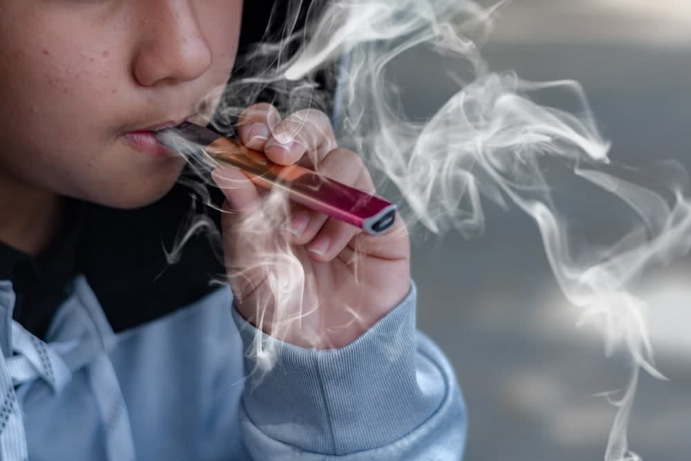 Vaping Flavors Linked to Lasting Lung Damage Among Young Users