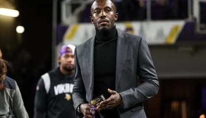 Kwesi Adofo-Mensah Faces Uncertain Future with Vikings Amid Challenges