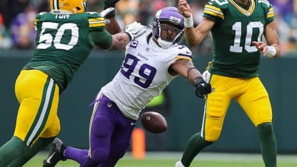Vikings Struggle Without Key Pass Rusher as Season Intensifies