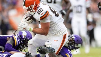 Young Vikings Defender Makes Season Debut, Boosting Team's Defense