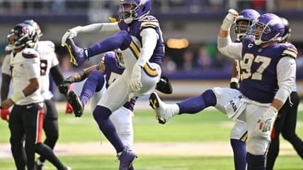 Vikings Pass Rusher Faces Extension Challenge Ahead of 2026 Season