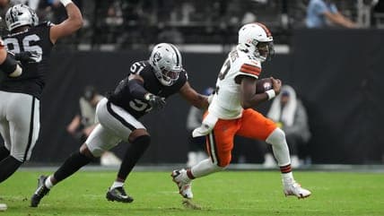 Shedeur Sanders Outshines J.J. McCarthy in Thrilling Sunday Showdown