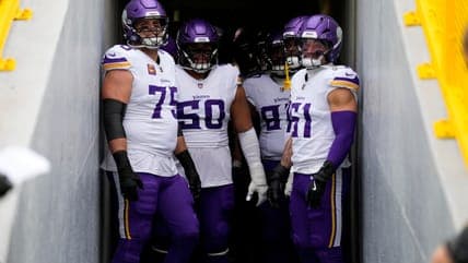 Vikings Player Earns Prestigious Award Finalist Nod, Fans React