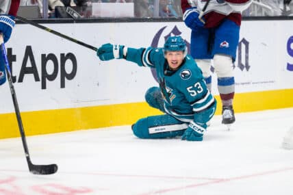 Sharks Welcome Back Veteran Forward Skinner After Injury Layoff