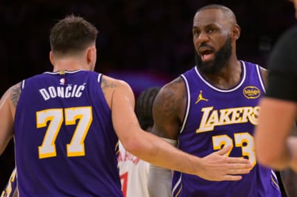 LeBron James Willing to Play Second Fiddle in Lakers' Title Quest