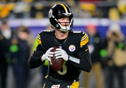 Kenny Pickett Struggles in Steelers' Loss to Eagles, Raises Concerns Ahead