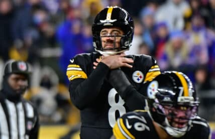 Mike Tomlin Faces Scrutiny as Steelers Struggle with Familiar Issues