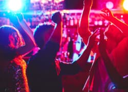 Top Bar Jukebox Hits of 2025 Reveal Trends Shaping Music Culture