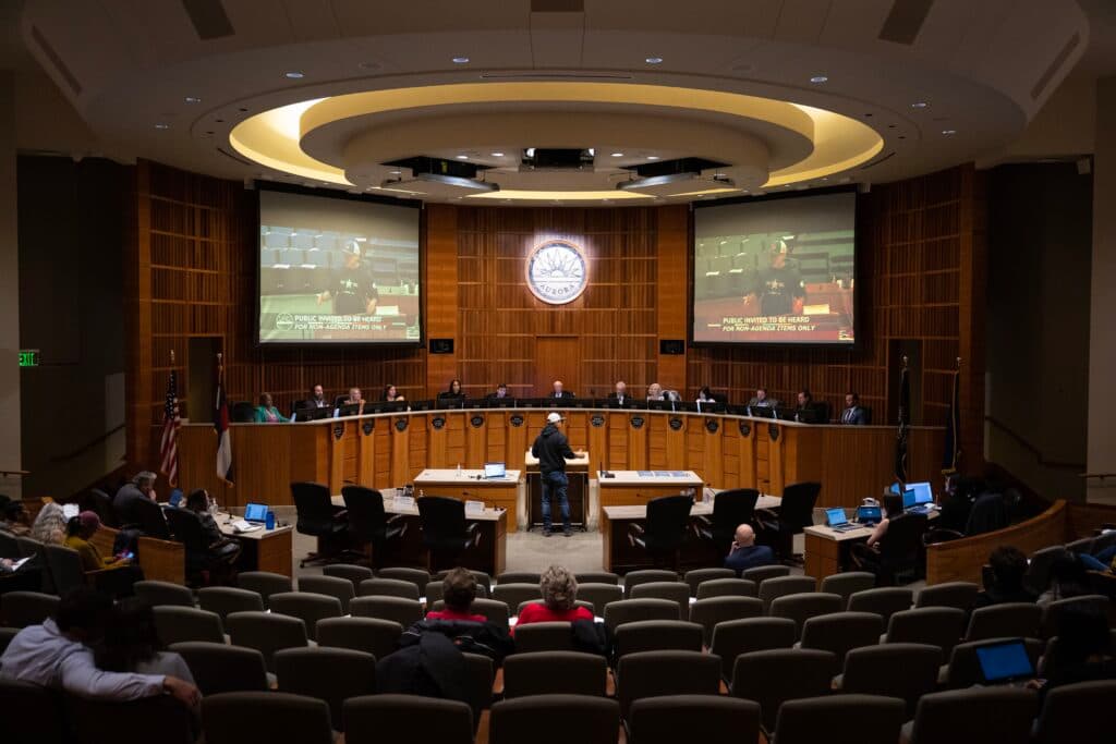 Progressives Surge Ahead of Jurinsky in Aurora Council Race