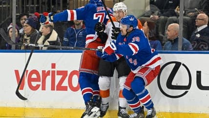 Rangers and Flyers Clash in Key Metropolitan Division Showdown