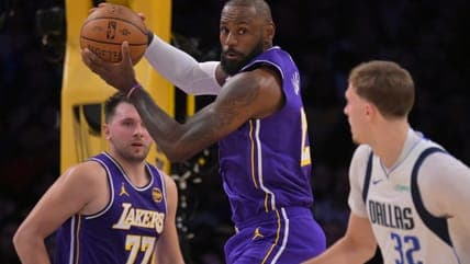 LeBron James' Injury Update Leaves Lakers Fans Concerned Ahead of Pelicans Game