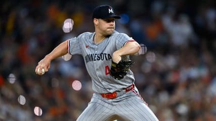 Minnesota Twins Sign Veteran Reliever Justin Topa to Bolster Bullpen