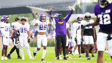 Vikings Coach Michael Hutchings Leaves for Cal Bears, Shaking Up NFL Staff