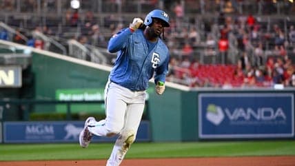 Twins Sign Josh Bell, Boosting Roster Ahead of Competitive Season